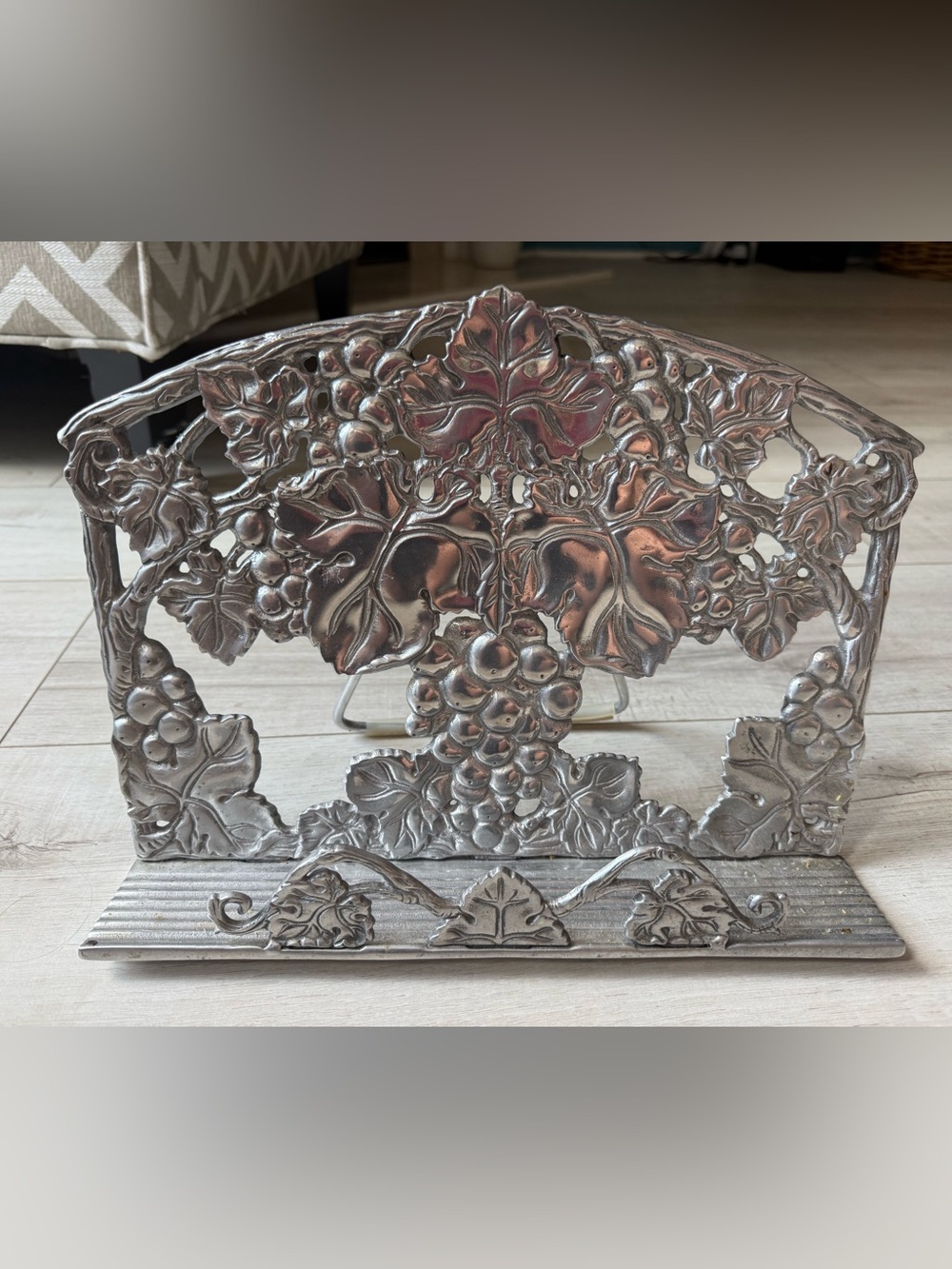 Rare Arthur Court Silver-Tone Embossed Grape Motif/Book Stand
